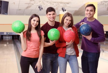 Arkadaşlar bowling Club