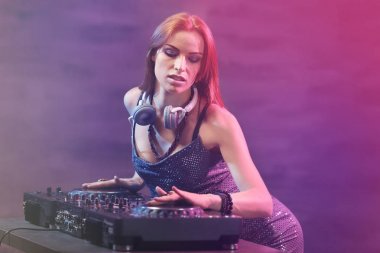 dj müzik karıştırma