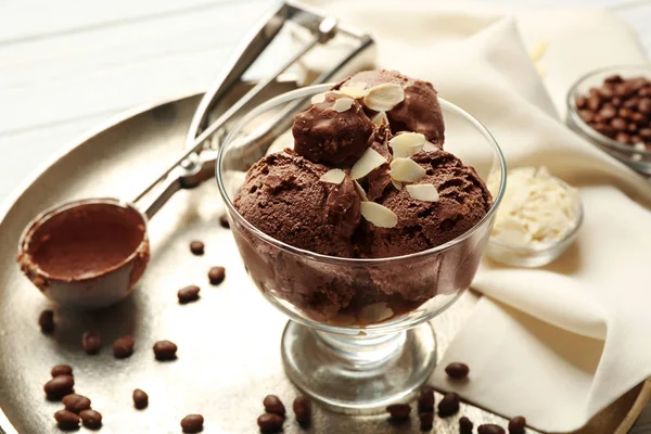 Delicioso helado de chocolate — Foto de Stock