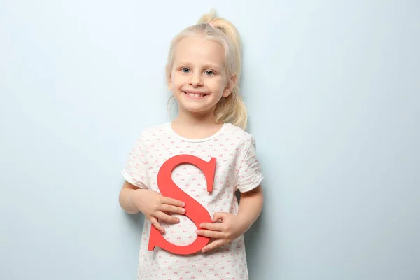 Cute little girl with letter — Stock Photo, Image