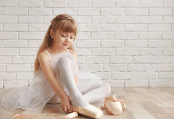 Beautiful little ballet dancer — Stock Photo, Image