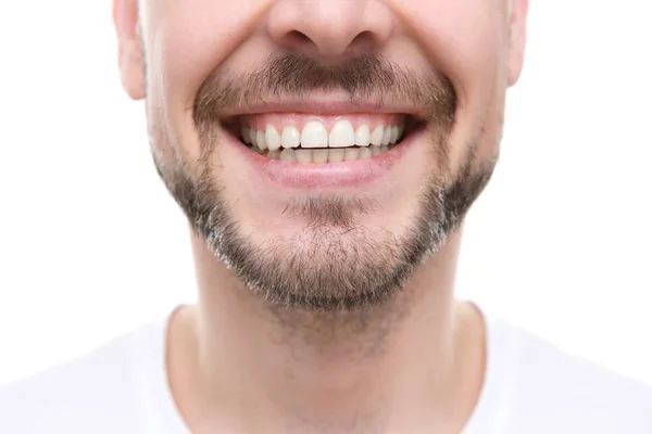 Sorrindo homem no branco — Fotografia de Stock