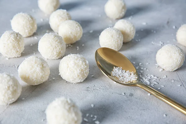 Dolci caramelle al cocco — Foto Stock