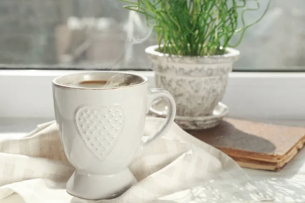 Cup of delicious coffee — Stock Photo, Image