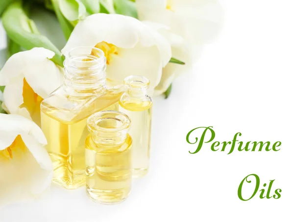 Perfumy oleje koncepcja — Zdjęcie stockowe
