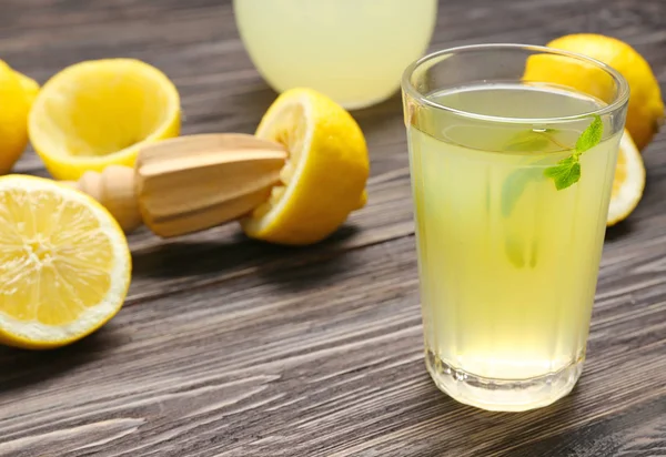 Delizioso succo di limone — Foto Stock