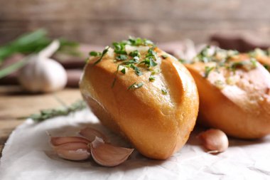 Sarımsak ile lezzetli topuz 