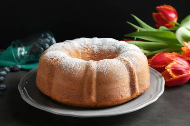 Lezzetli taze pişmiş pasta