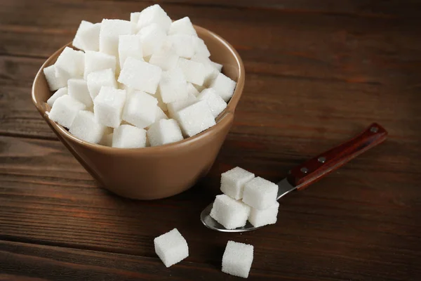 Tigela com cubos de açúcar — Fotografia de Stock