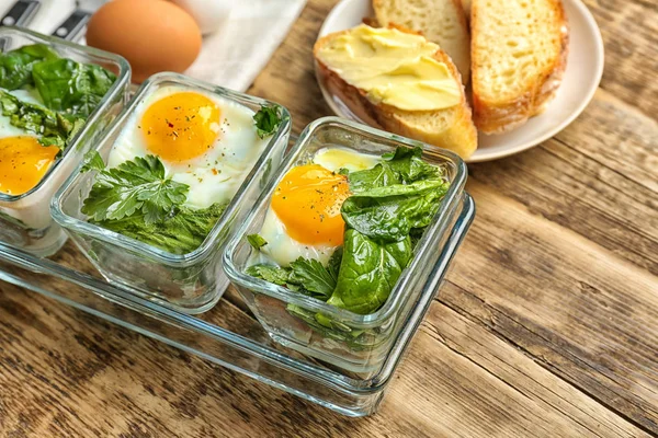 Deliciosos huevos florentinos —  Fotos de Stock