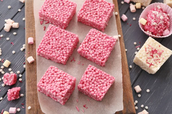 Roze krokant dessert — Stockfoto