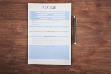 Kalem ile özgeçmiş formu