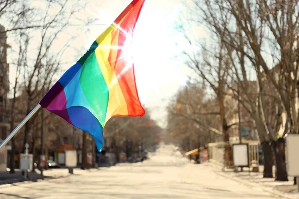 Гей прапор на відкритому повітрі — стокове фото