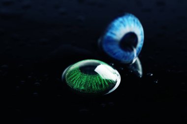 Kontakt lensler çifti