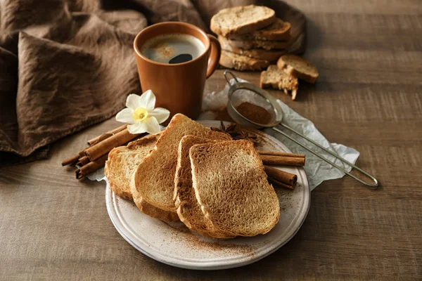 Lezzetli tarçınlı tost — Stok fotoğraf