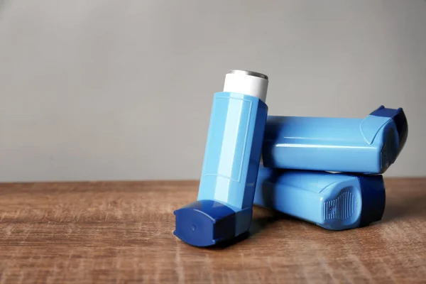 Üç astım inhaler — Stok fotoğraf