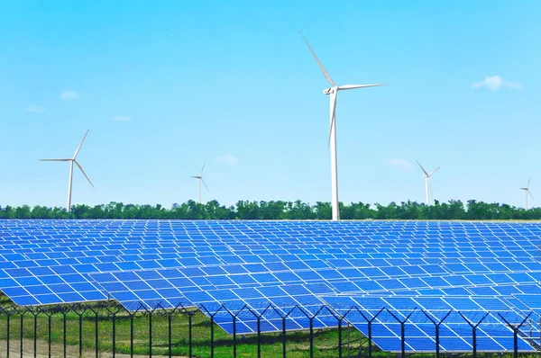 Yenilenebilir enerji kaynakları kavramı — Stok fotoğraf