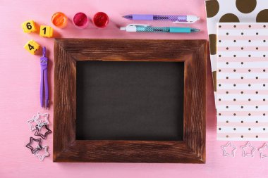 Okul kırtasiye ve küçük kara tahta  