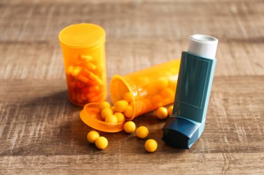 Astım inhaler ve hapları 