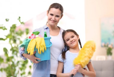 mutlu anne ve kızı  