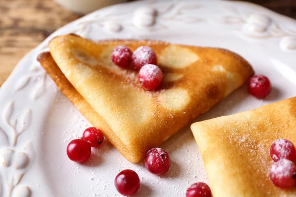 Deliciosos panqueques con bayas — Foto de Stock