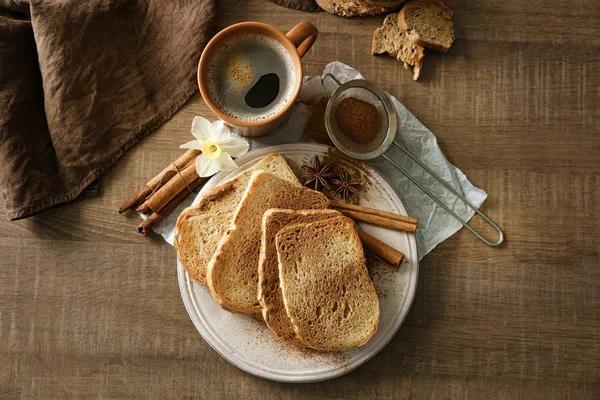 Tasty cinnamon toasts — Stock Photo, Image