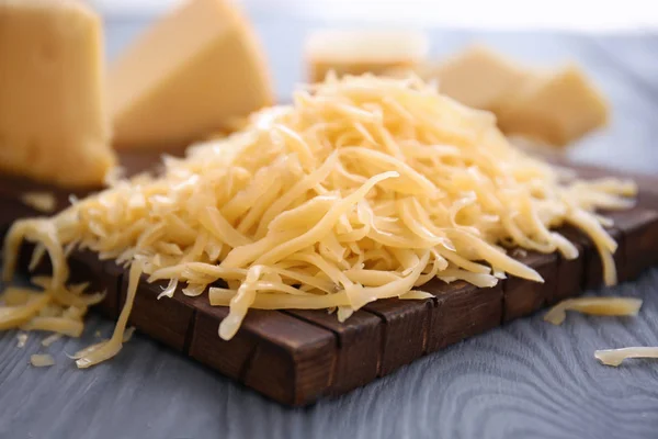 粉チーズで木の板 — ストック写真