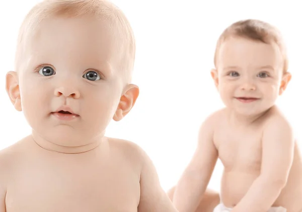 Lindos bebés en el fondo — Foto de Stock