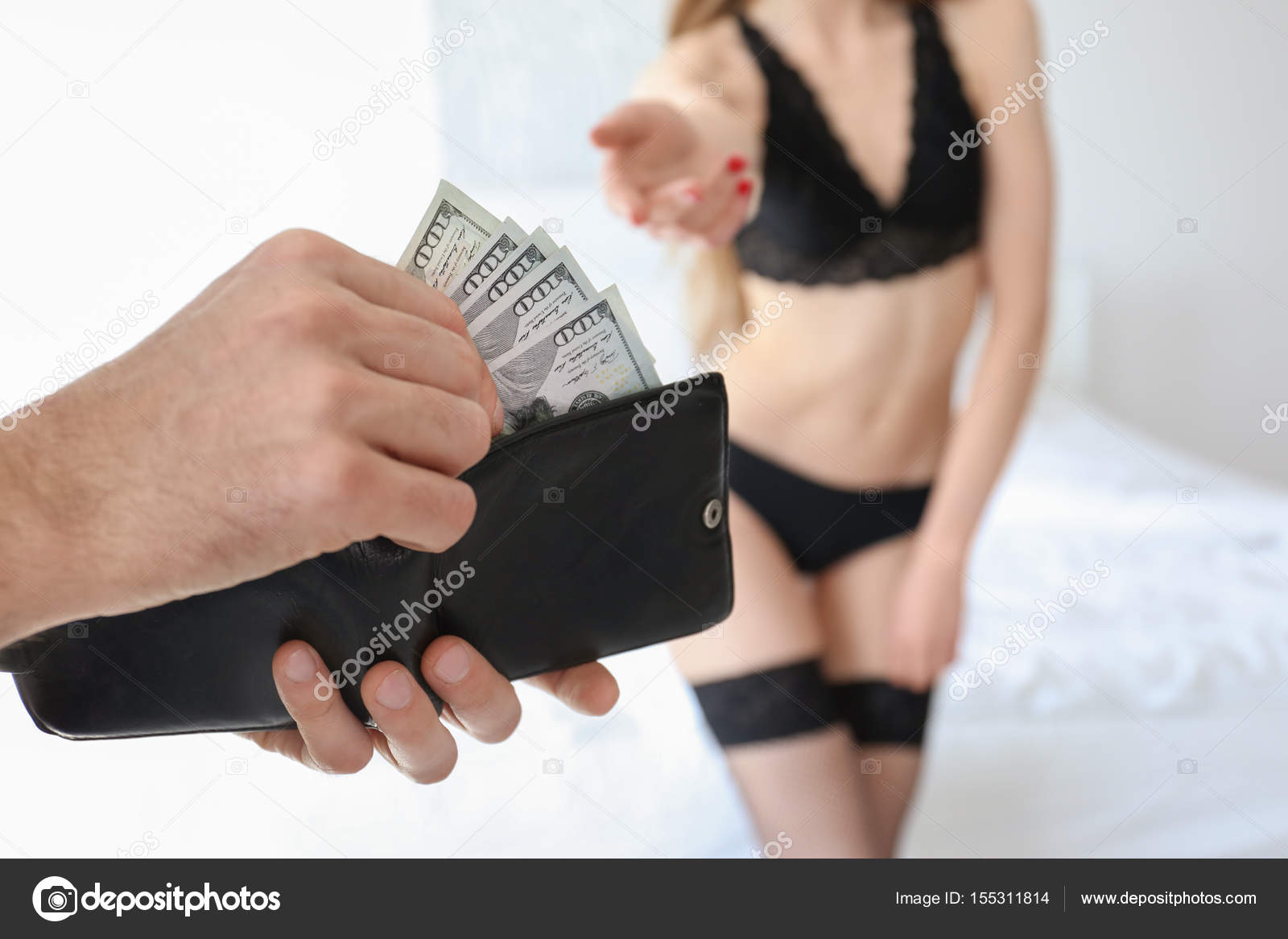 Will Pay Money For Erotic Photos