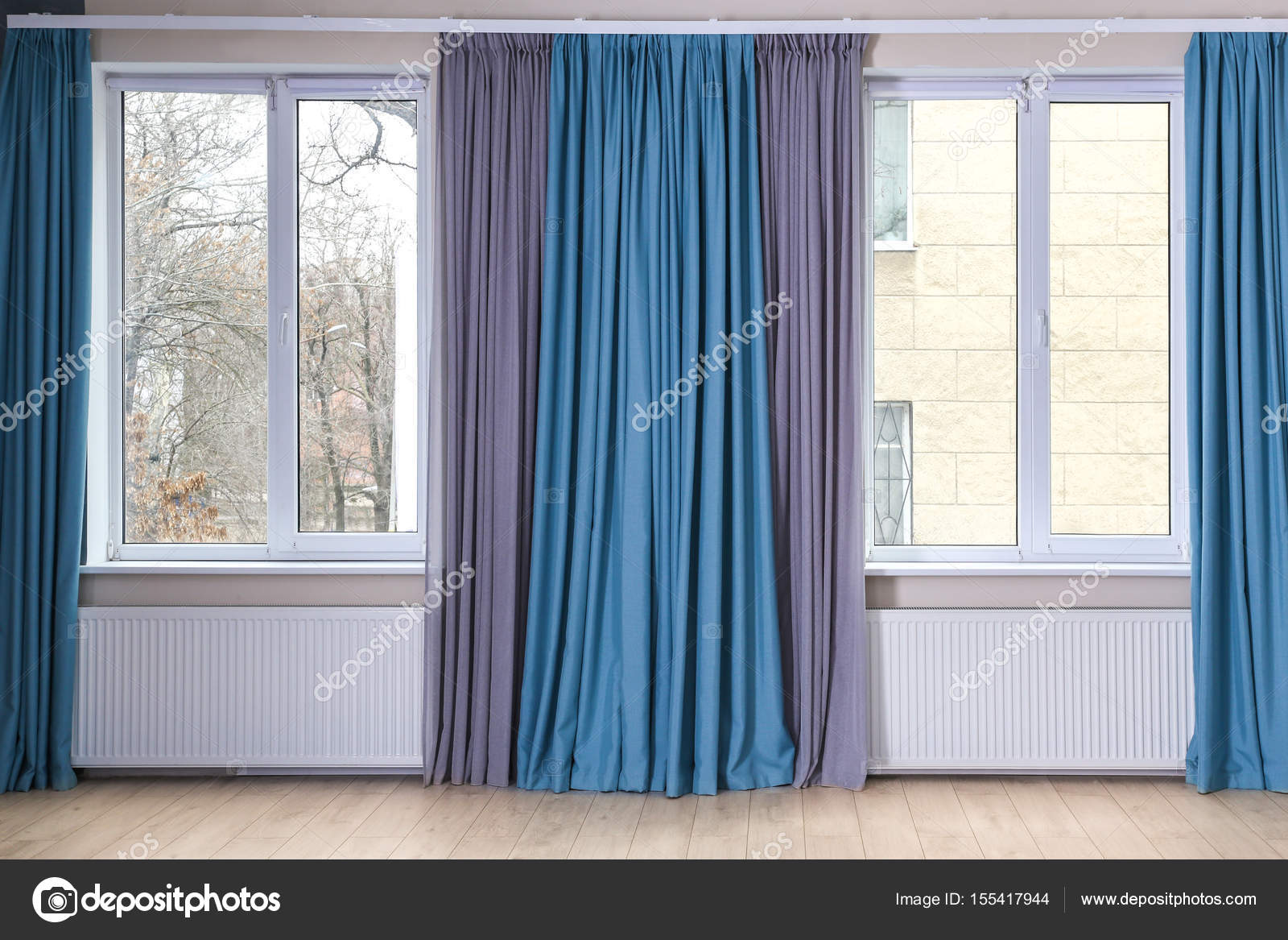 Finestre con tende di colore — foto stock © belchonock #155417944 Finestre con tende