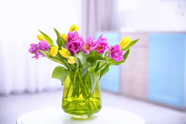 아름 다운 튤립의 꽃다발 — 스톡 사진