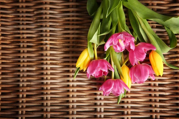 Ramo de hermosos tulipanes — Foto de Stock