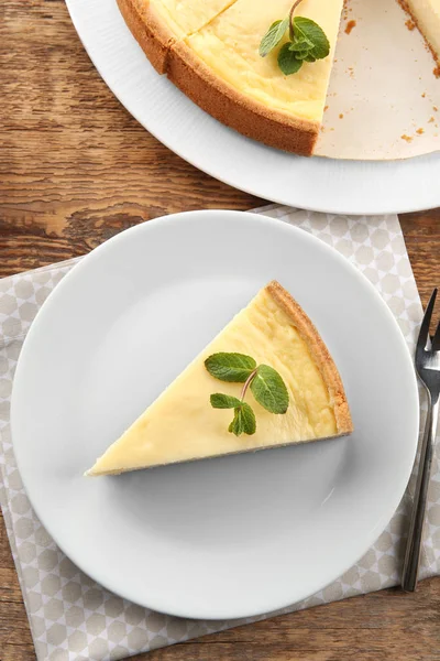 맛 있는 치즈 케이크의 조각 — 스톡 사진