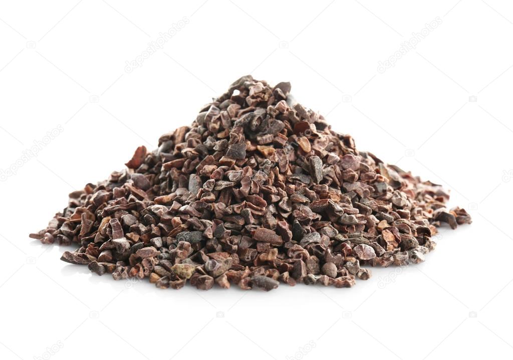 Heap of cocoa nibs 