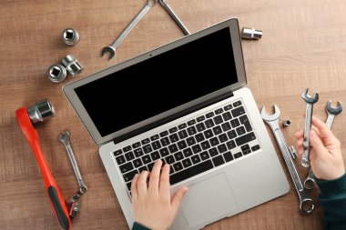 Makinist dizüstü bilgisayar ve araçları