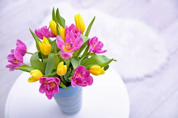 Bouquet di bellissimi tulipani — Foto Stock