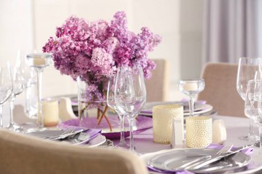 Tablo ayarı güzel kokulu leylak  