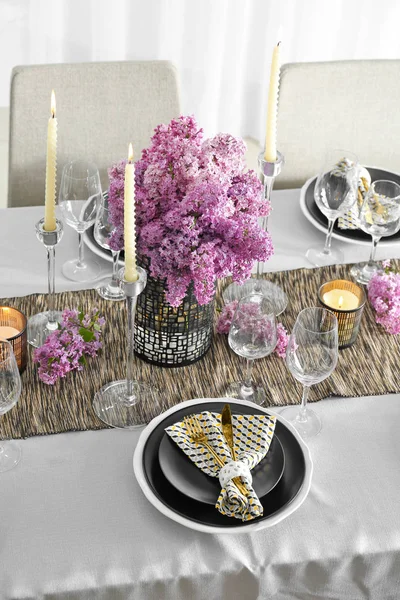 Beautiful table setting — Stock Photo, Image