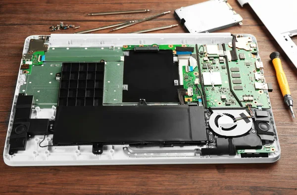 Details zum abgebauten Laptop — Stockfoto