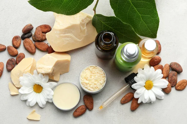 Beautiful composition with cocoa butter — Stock Photo, Image