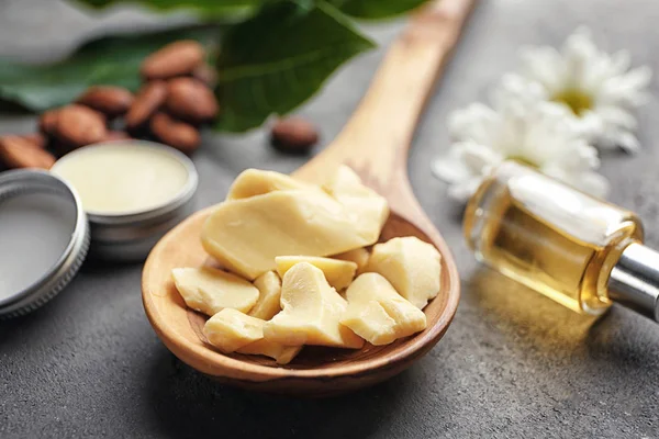 Beautiful composition with cocoa butter — Stock Photo, Image