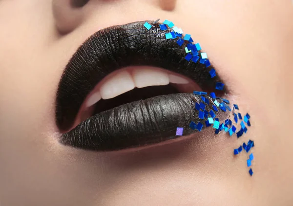 Lippen met creatieve make-up — Stockfoto