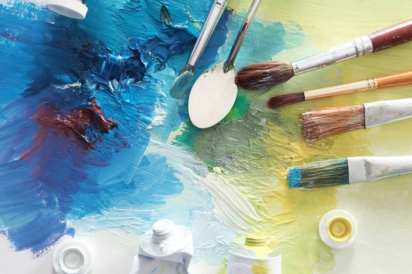 Oil paint with accessories — Stock Photo, Image