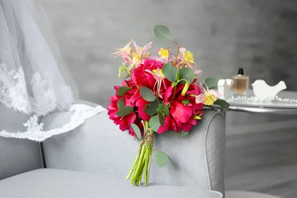 Beautiful flower bouquet — Stock Photo, Image