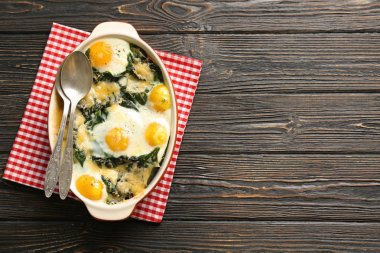 Yumurta Floransalı ile pişirme çanağı