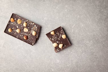 Fındıklı çikolata parçaları 