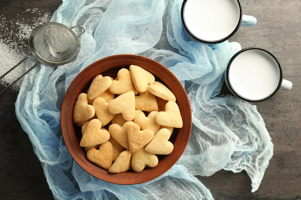 Biscuits au beurre en forme de coeur — Photo
