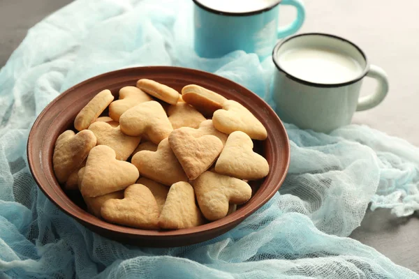 Βουτύρου μπισκότα σε σχήμα καρδιάς — Φωτογραφία Αρχείου