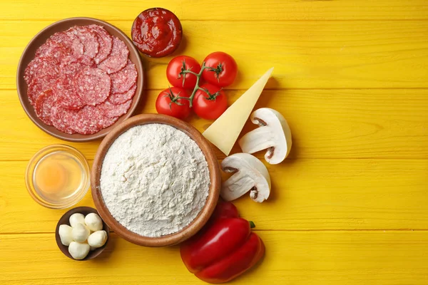 Ingredientes para preparar pizza — Foto de Stock