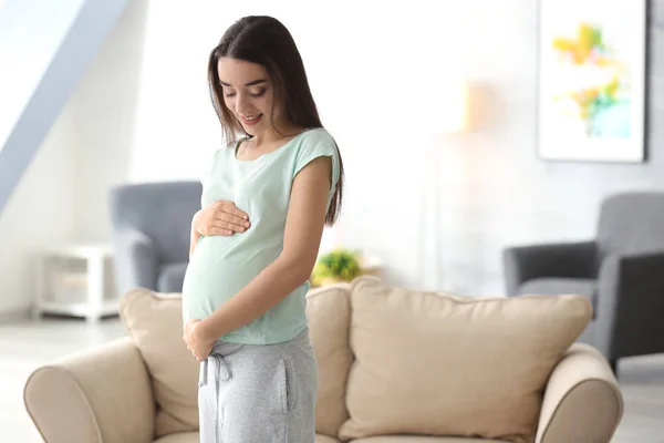 Beautiful pregnant woman — Stock Photo, Image